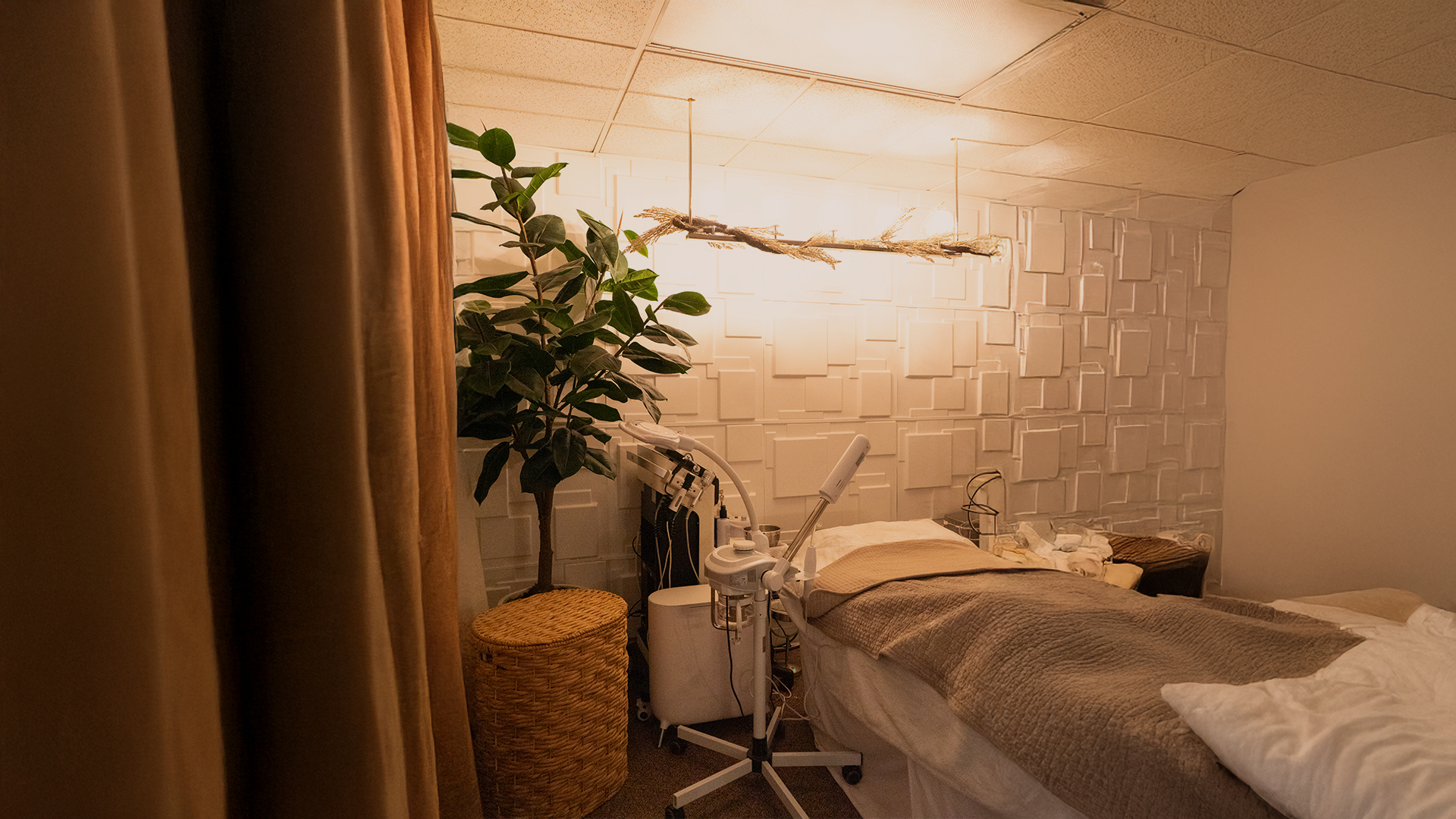 [EDITED] QD Signature Facial Service Banner 02 (1)